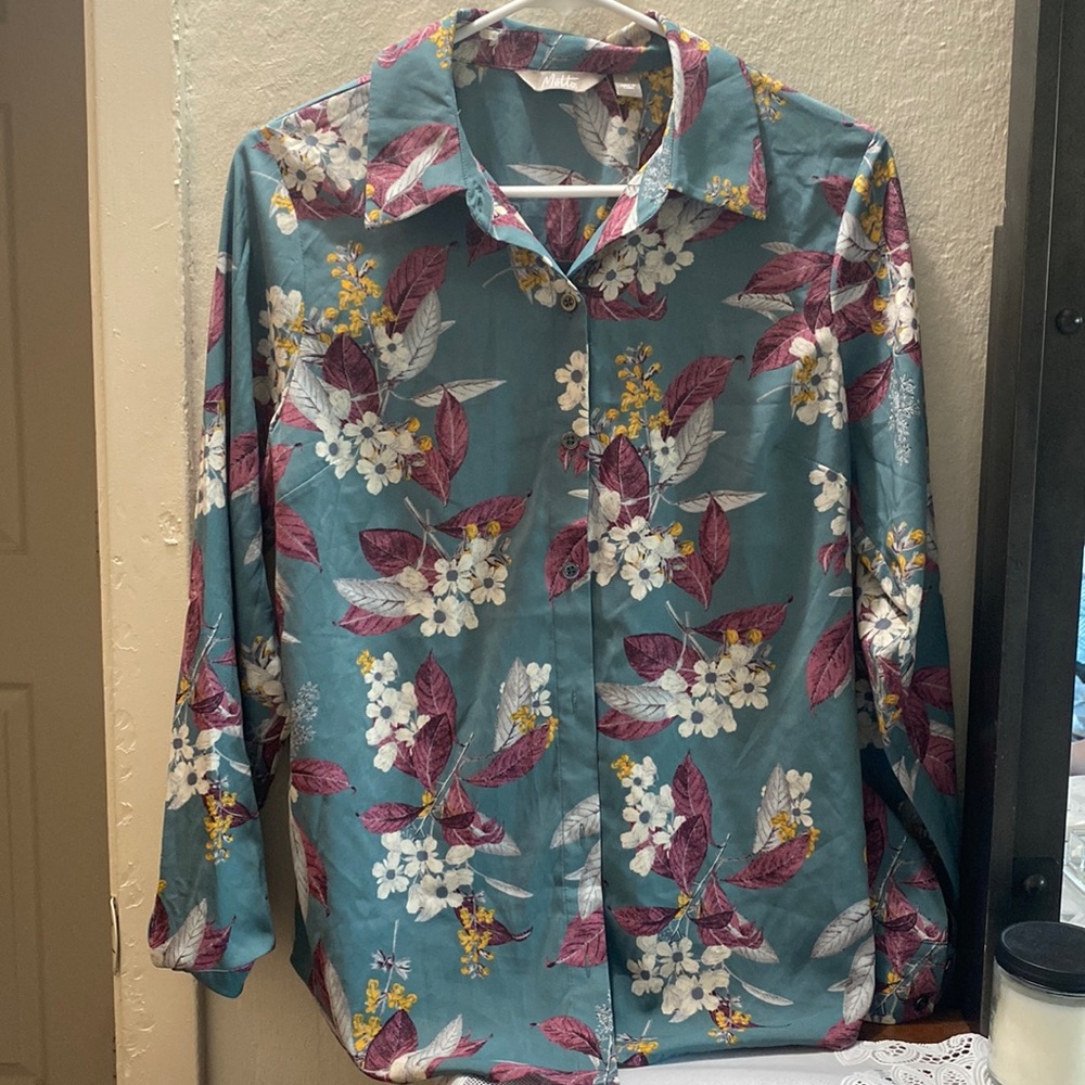 Woman floral shirt